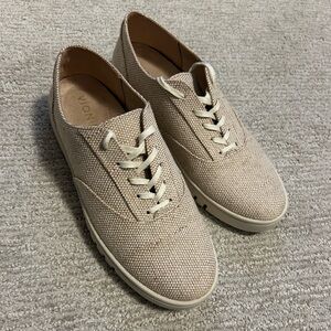 Vionic Callie Casual Lace Up Sneaker